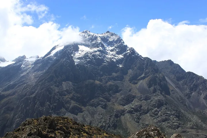 Hiking trips to the Rwenzori Mountains